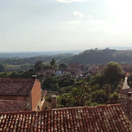 Apartment Dietro L'angolo A Pino D'asti Passerano (Piedmont)